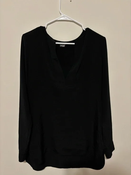 Vince Black Deep V Long Sleeve Tunic 100% Silk Size 10 - Picture 1 of 8